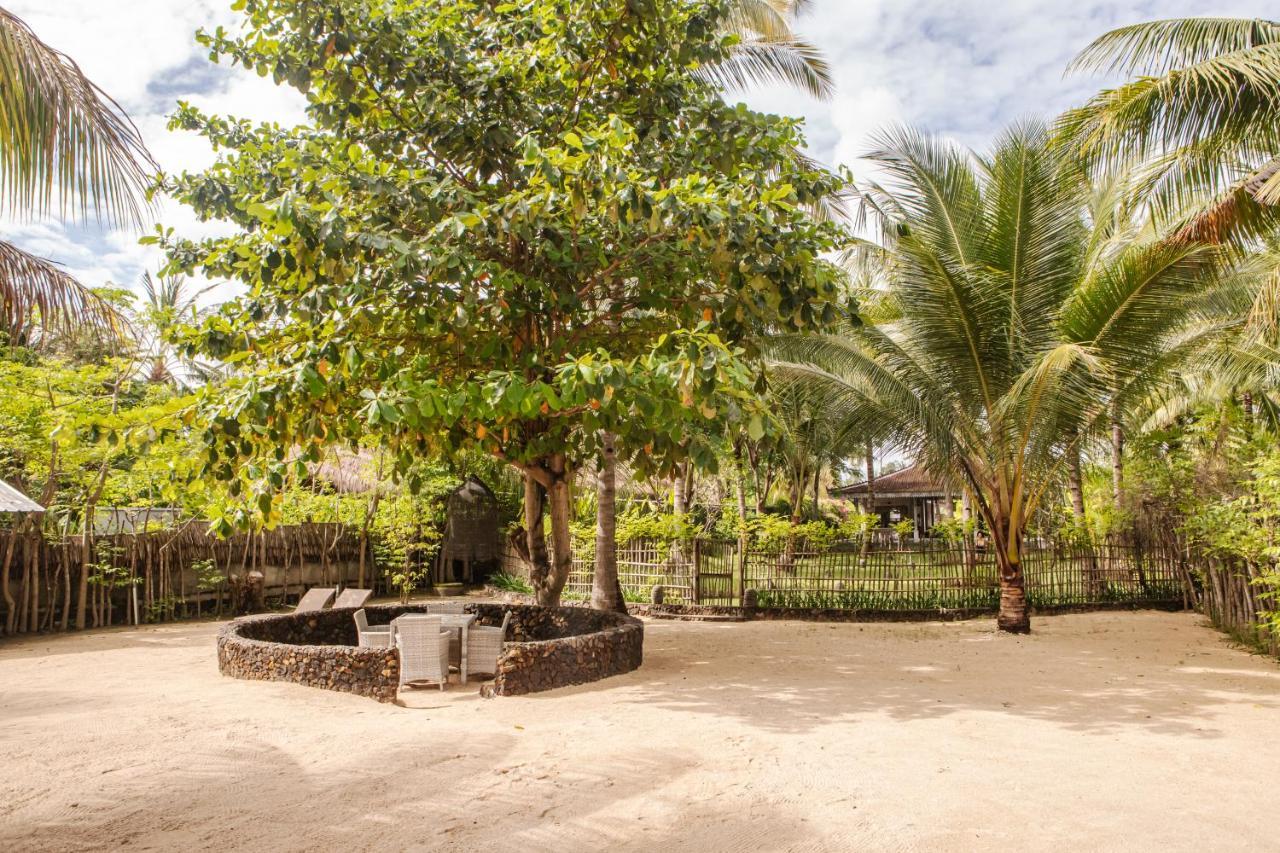 Beach Villas Lombok Tanjung  Exterior photo